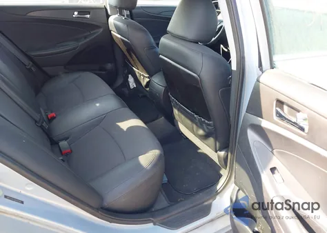 2013 Hyundai Sonata Se z USA, uszkodzony, nr VIN 5NPEC4AC2DH727503